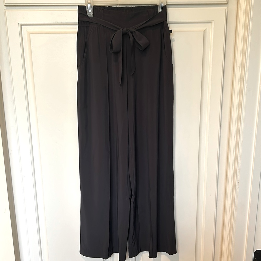 Lululemon Noir Career Wide Leg Tie Waist Black Pant 8